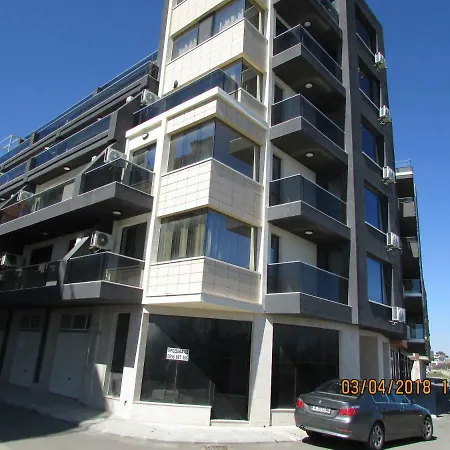 синият залив Apartamento Pomorie